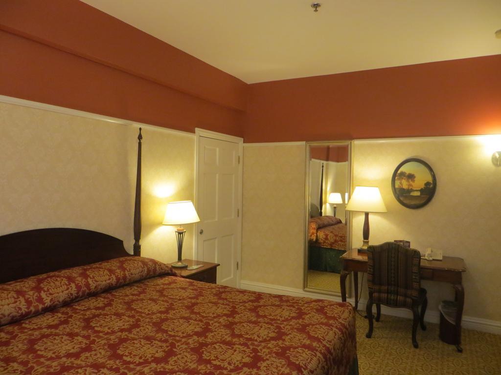Hotel Carleton Of Oak Park Zewnętrze zdjęcie