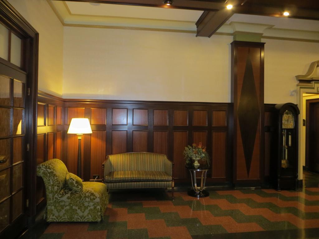 Hotel Carleton Of Oak Park Zewnętrze zdjęcie