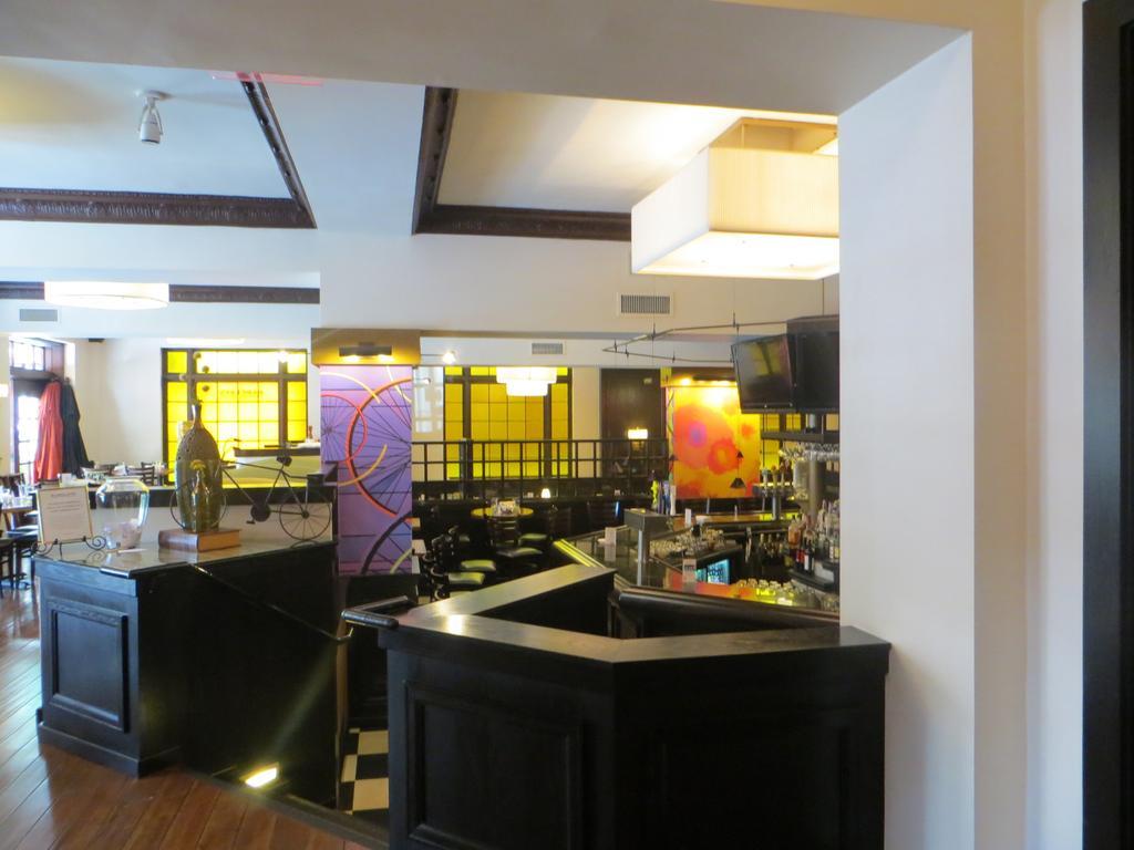 Hotel Carleton Of Oak Park Zewnętrze zdjęcie