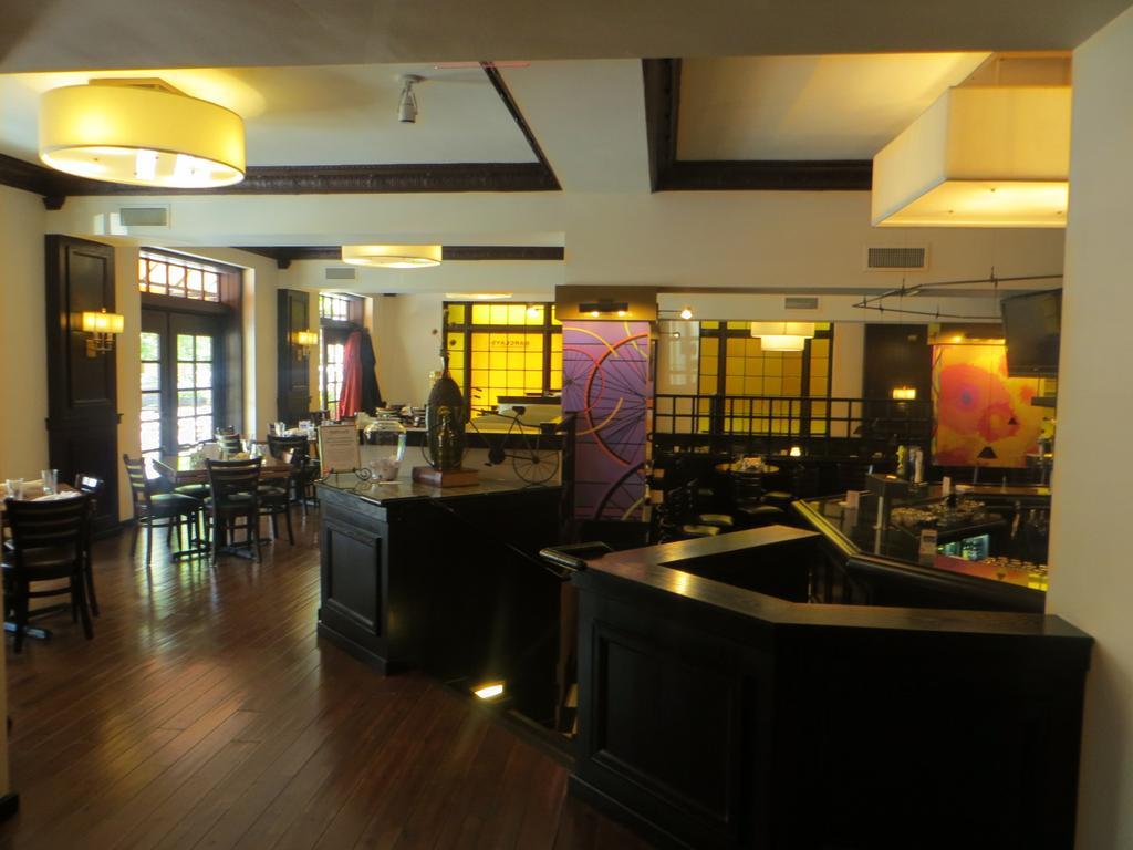 Hotel Carleton Of Oak Park Zewnętrze zdjęcie